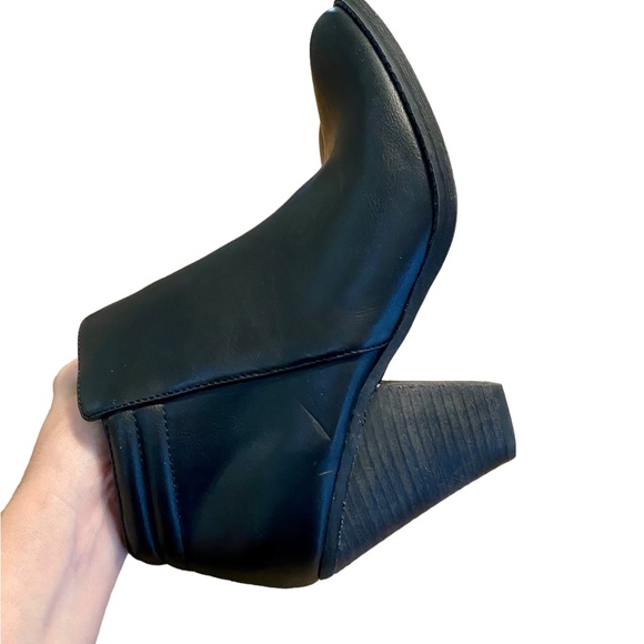 MIA BLACK LEATHER ANKLE BOOTIES CONE HEEL CHUNKY HEEL BOOTS BLACK SIDE ZIP 10 - Picture 14 of 15